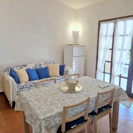 Semesterbostad Ibiscus, Notteri Villasimius