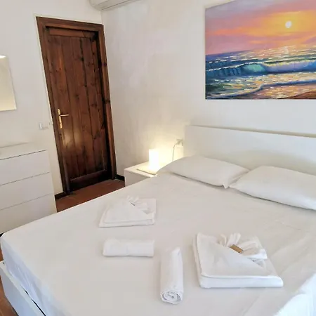 Semesterbostad Ibiscus, Notteri *