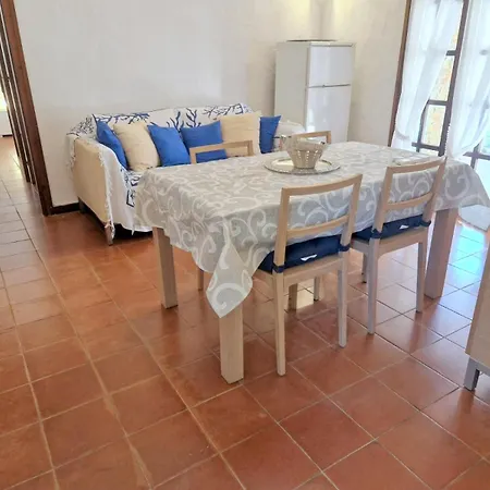 Ibiscus, Notteri Semesterbostad