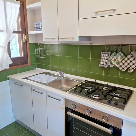 Ibiscus, Notteri Semesterbostad *