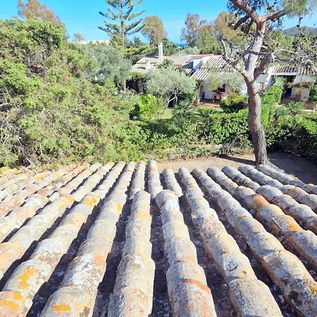 Ibiscus, Notteri Semesterbostad