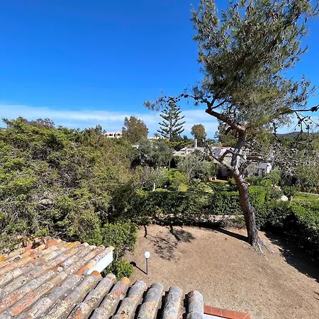 Ibiscus, Notteri Semesterbostad