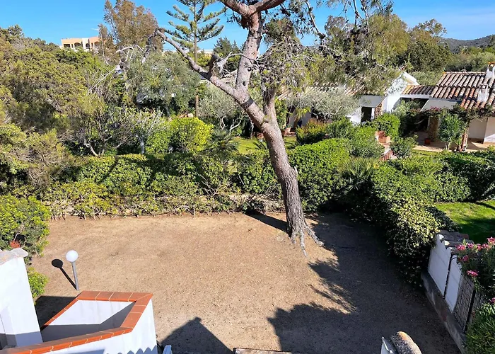 Ibiscus, Notteri Holiday home *