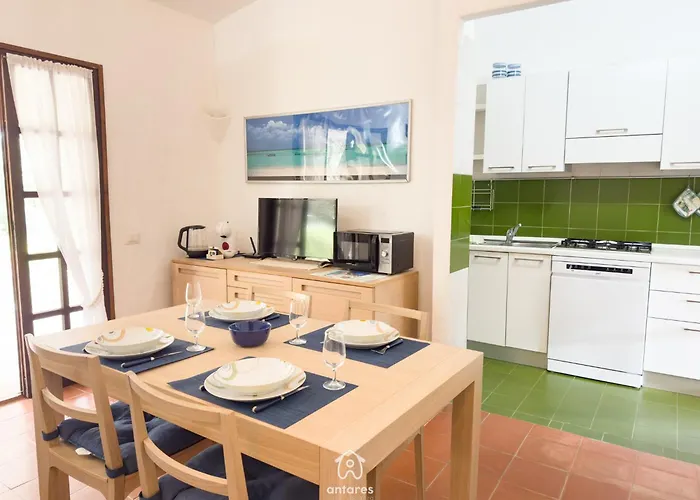 Ibiscus, Notteri Holiday home